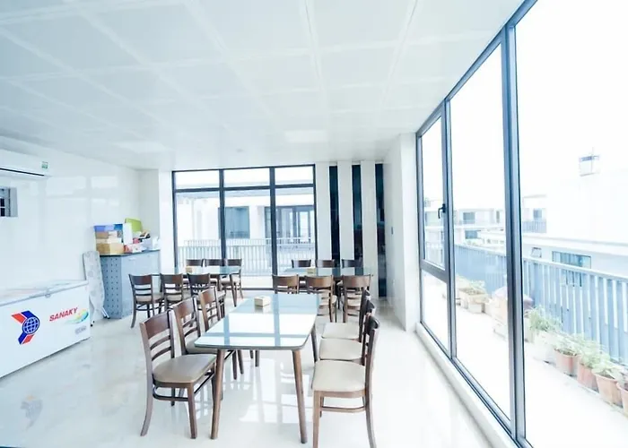 Starway Khách sạn
